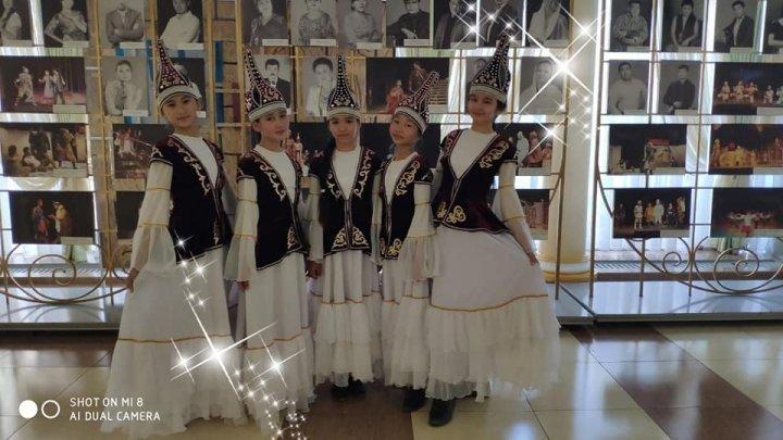 М.Мақатаев атындағы №14 орта мектебінің оқушылары «Сылқылдақ» биімен жүлделі ІІ орынды жеңіп алды.